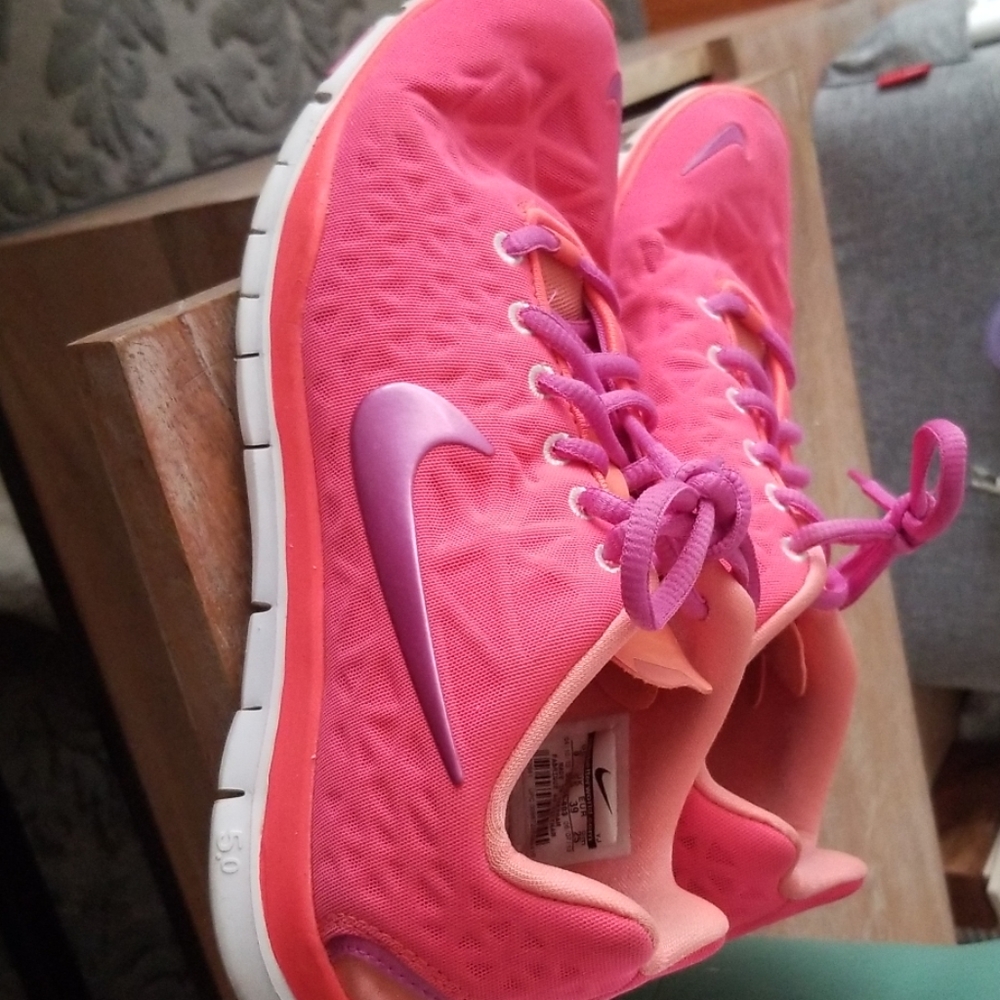 Excellent condition nike free 5.0